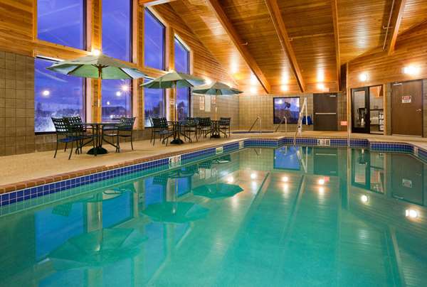Pool - AmericInn Lodge & Suites Thief River Falls
