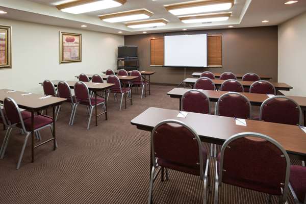  - AmericInn Lodge & Suites Thief River Falls