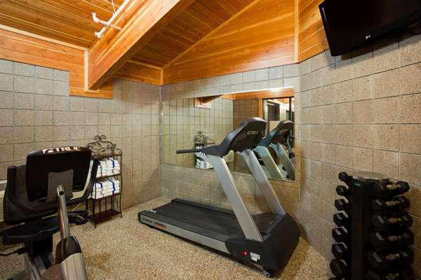 Fitness/ Exercise Room - AmericInn Lodge & Suites Thief River Falls