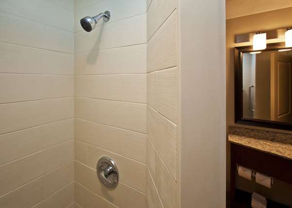  - AmericInn Lodge & Suites Fairfield