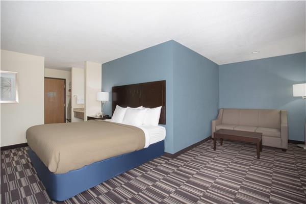 1 King Bed, Studio Suite, Non-Smoking