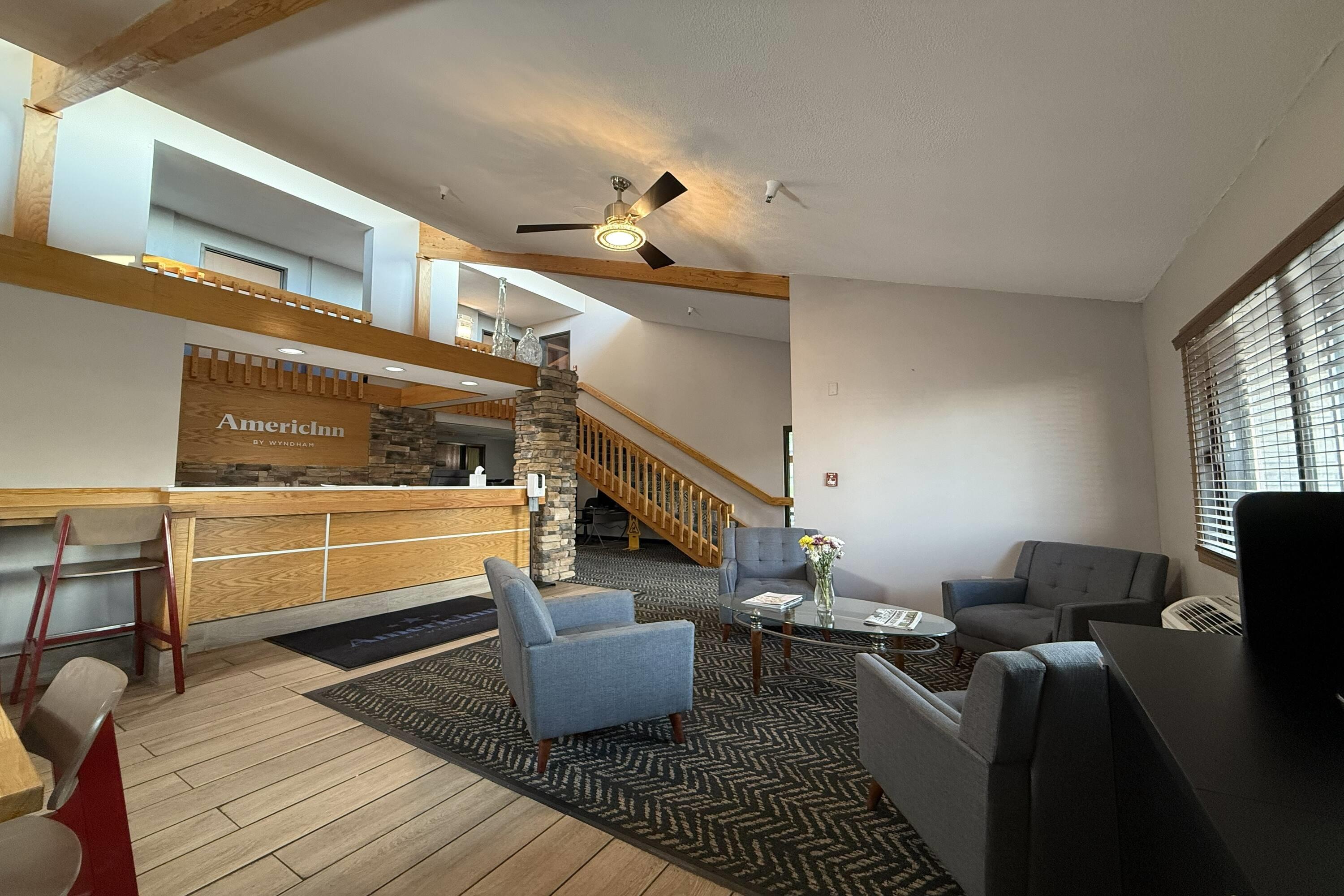 Lobby | AmericInn by Wyndham Sioux Falls