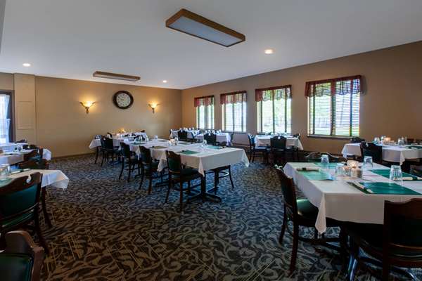 Restaurant - AmericInn Silver City