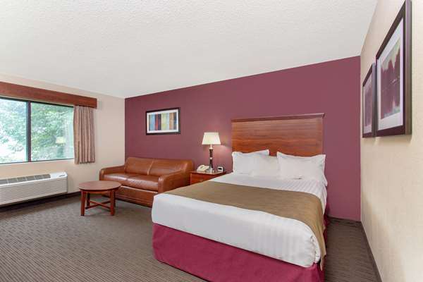  - AmericInn Lodge & Suites New London