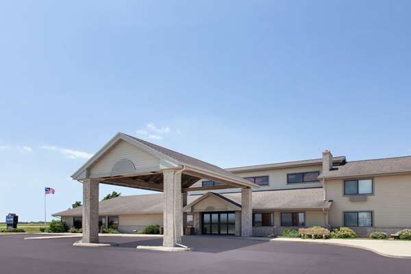 Exterior view - AmericInn Hotel & Suites Webster City