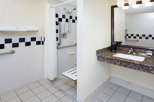  - AmericInn Hotel & Suites Webster City