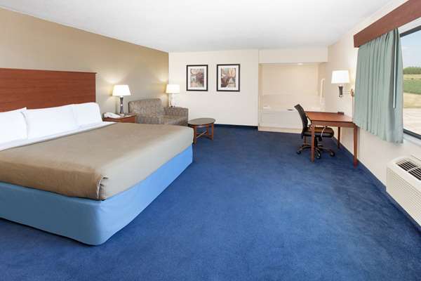  - AmericInn Hotel & Suites Webster City