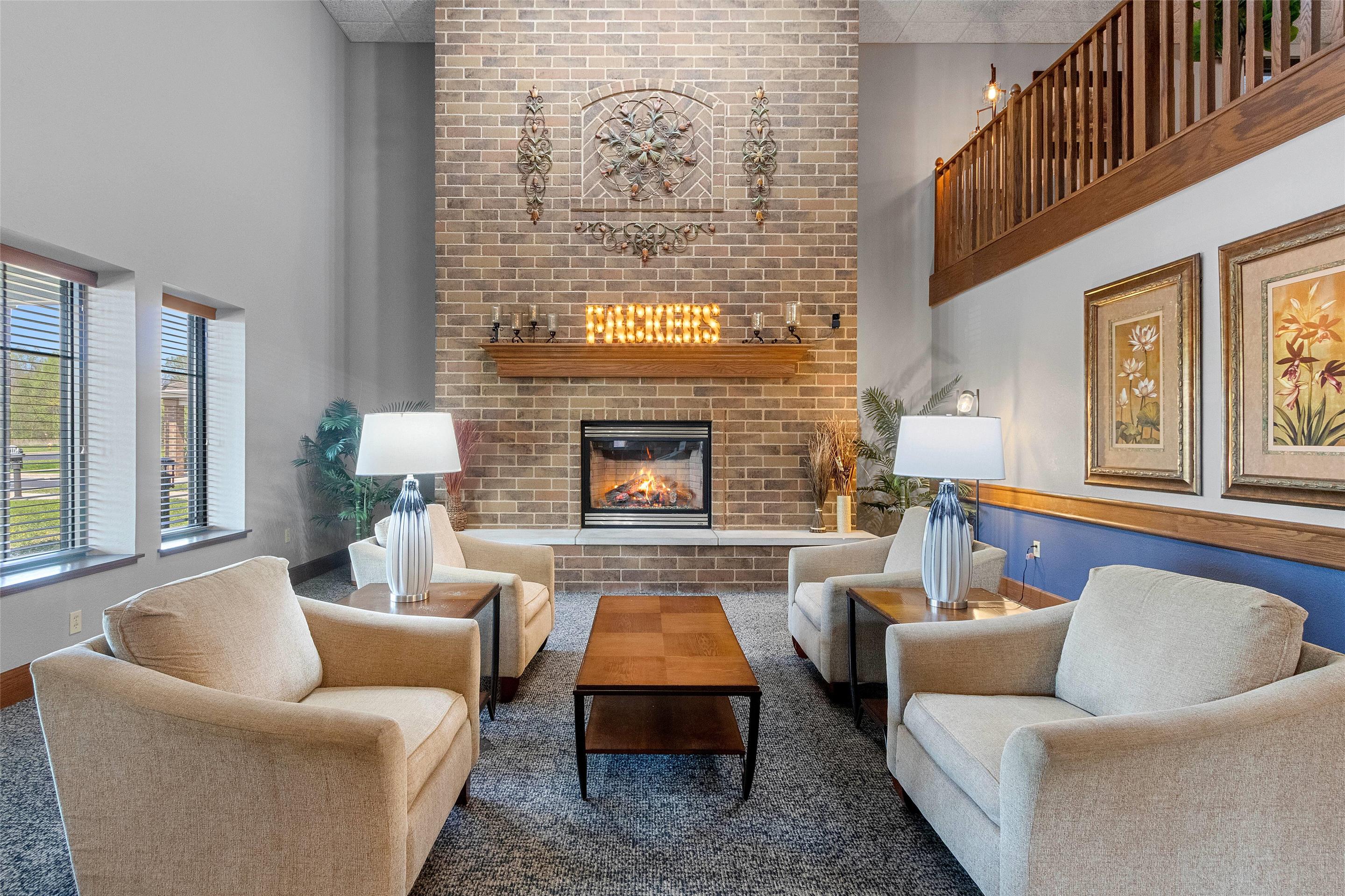 Lobby | AmericInn by Wyndham Green Bay East