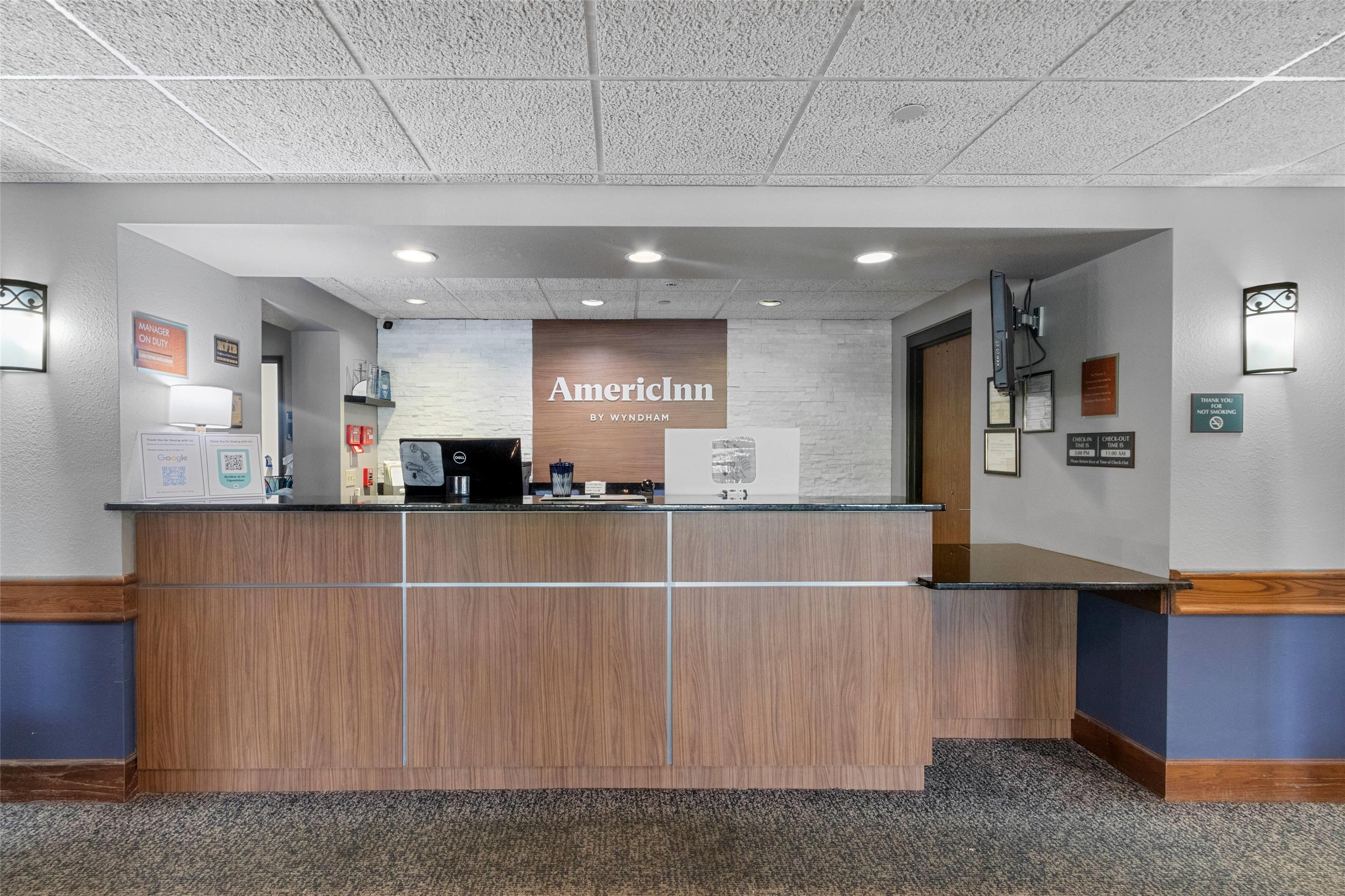 Reception | AmericInn by Wyndham Green Bay East