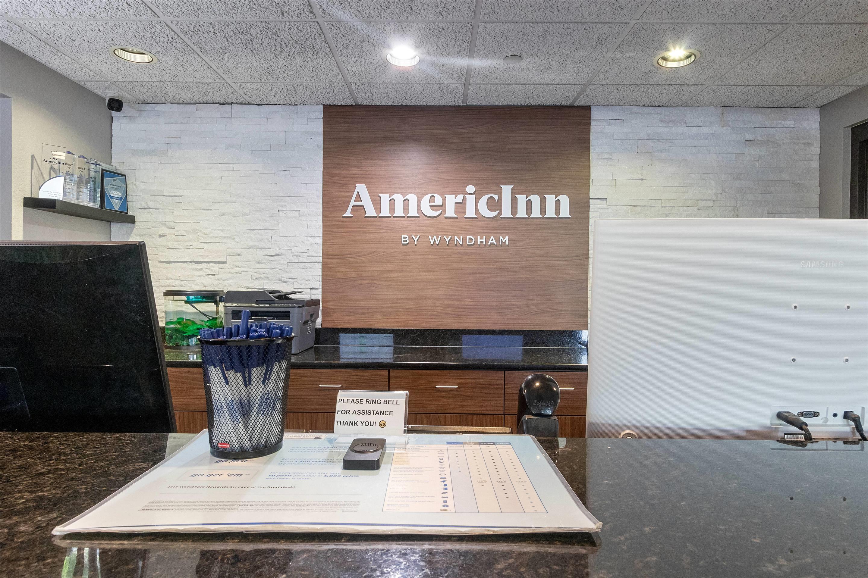 Reception | AmericInn by Wyndham Green Bay East
