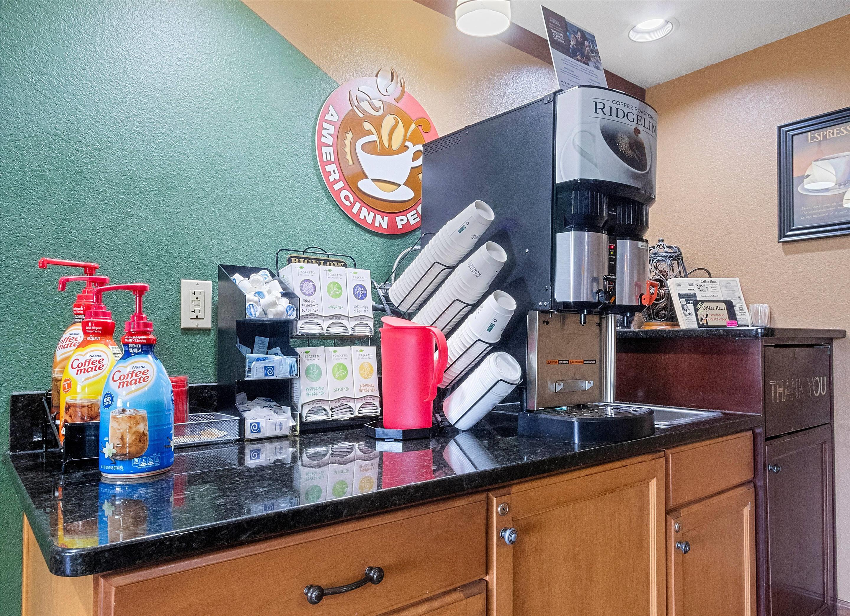 Breakfast Area | AmericInn by Wyndham Green Bay East