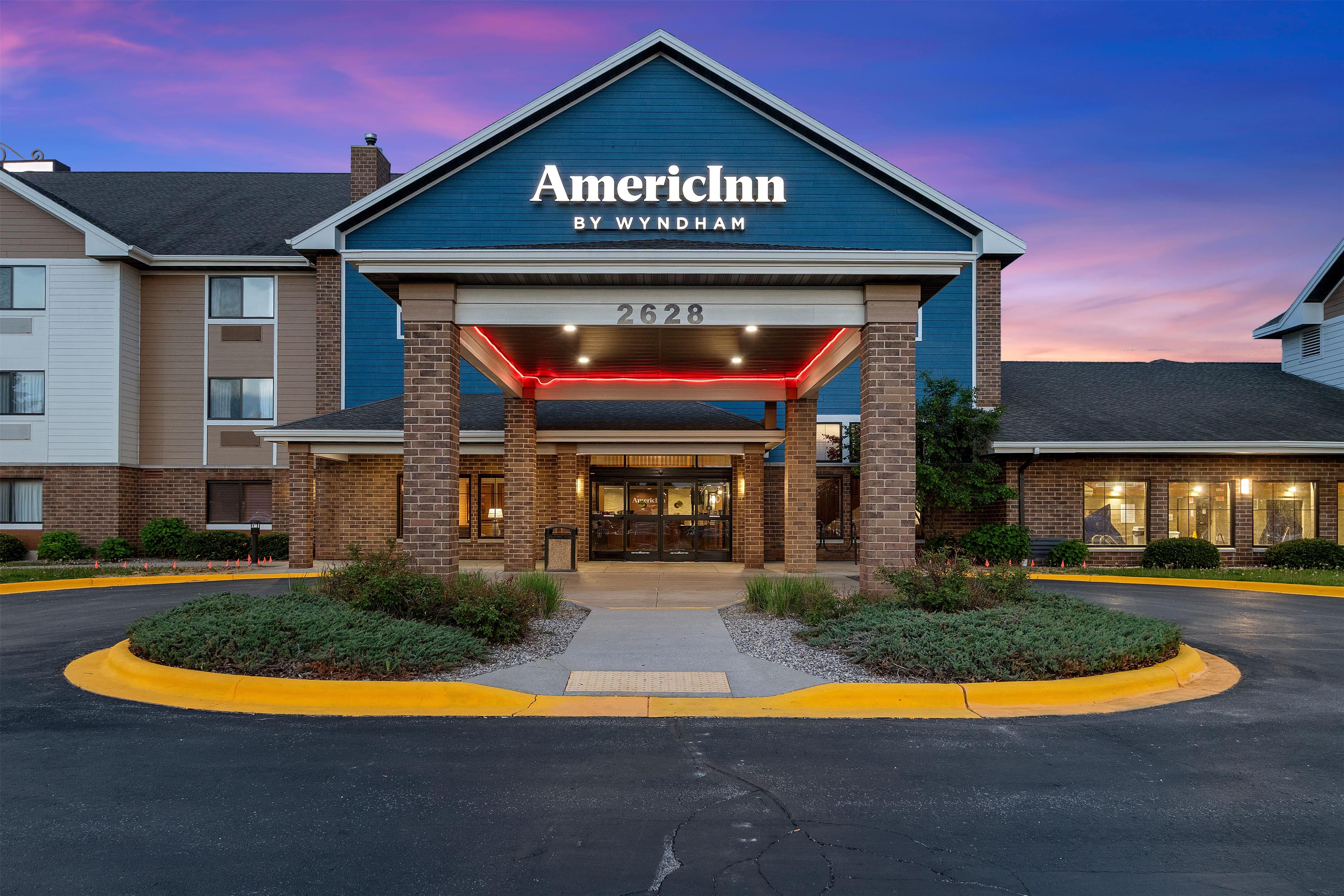 Exterior | AmericInn by Wyndham Green Bay East