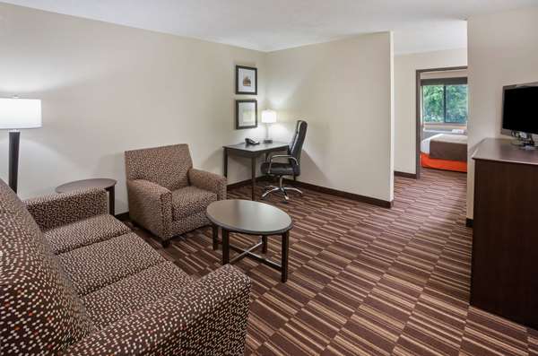Suite - AmericInn Lodge & Suites Sartell