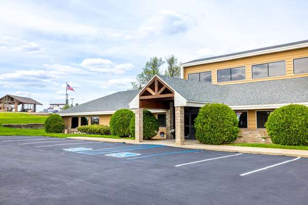 Exterior view - AmericInn Hotel & Suites Dickinson