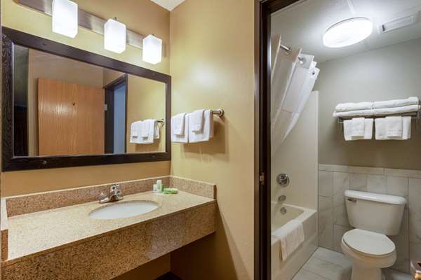  - AmericInn Hotel & Suites Hartford