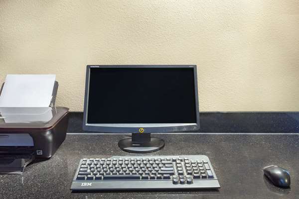 Conference Area - AmericInn Willmar