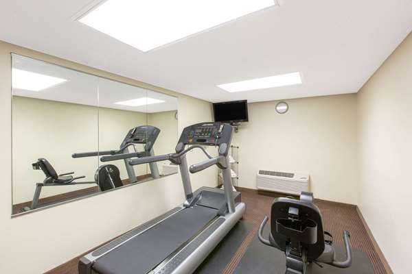 Fitness/ Exercise Room - AmericInn Ottumwa
