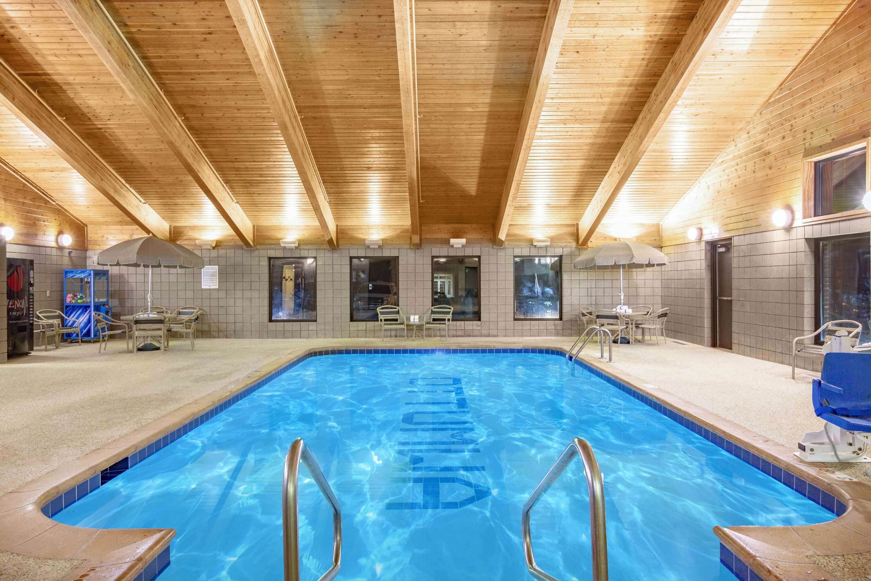 Pool | AmericInn by Wyndham Ottumwa