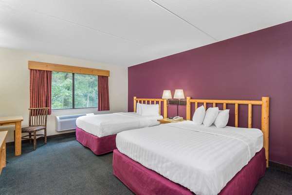  - AmericInn Lodge & Suites Wisconsin Dells - I-90 & I-94, Exit 87