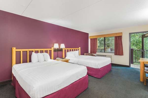  - AmericInn Lodge & Suites Wisconsin Dells - I-90 & I-94, Exit 87