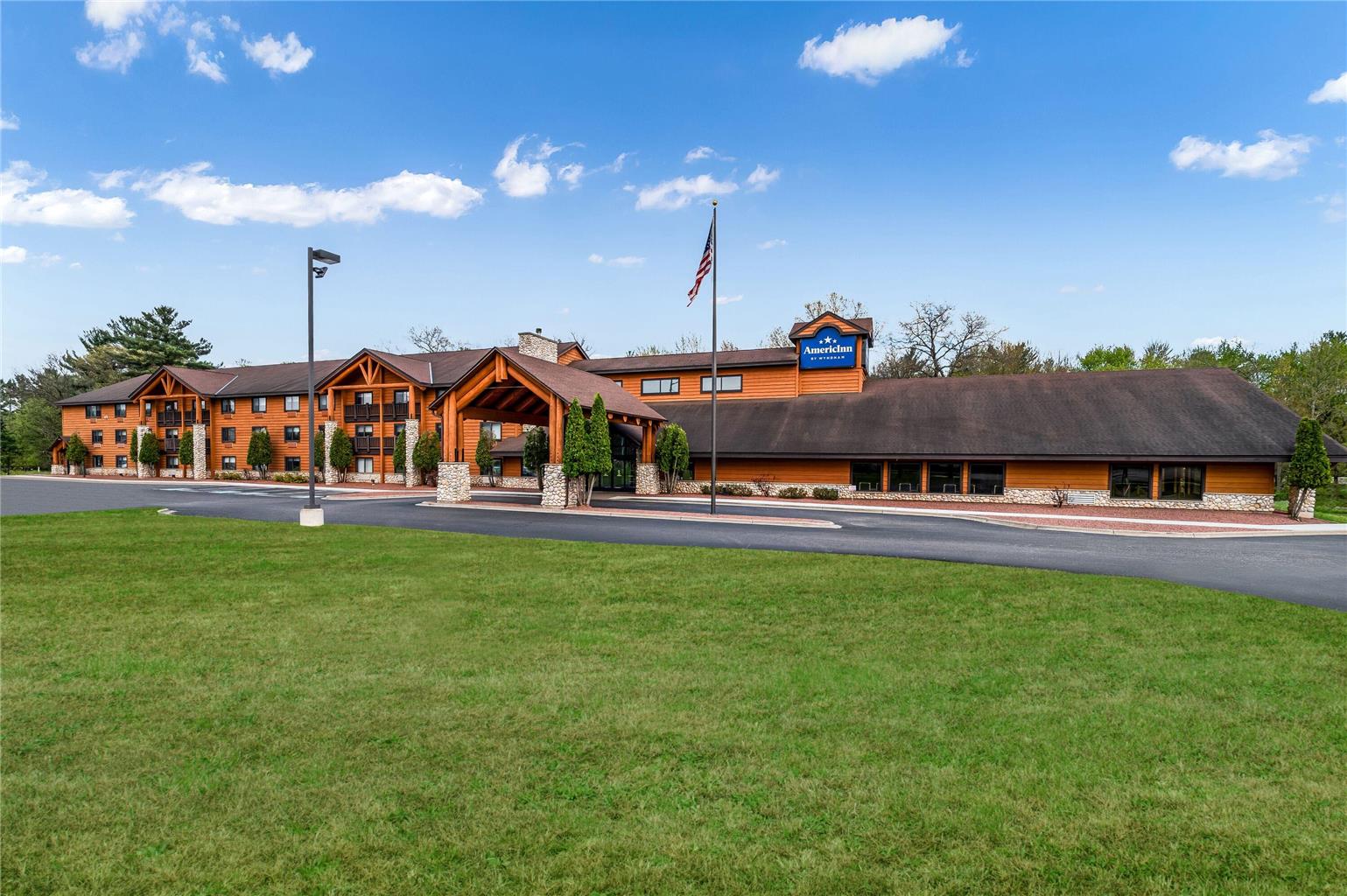 AmericInn by Wyndham Wisconsin Dells