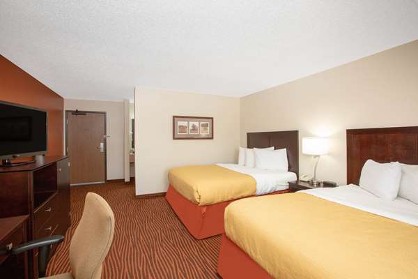 2 Queen Beds, One-Bedroom, Suite, Non-Smoking