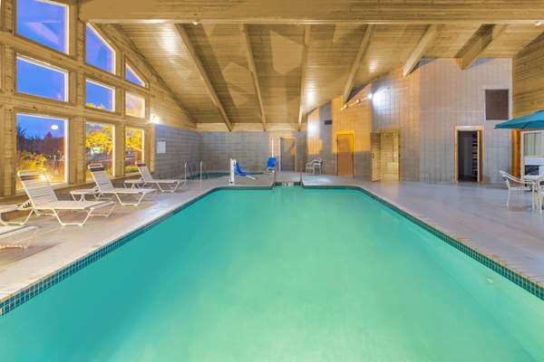 Pool - AmericInn Lodge & Suites Rhinelander
