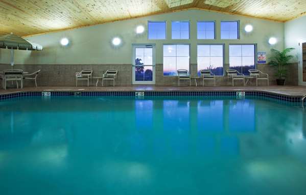 Pool - AmericInn Hotel & Suites Osage