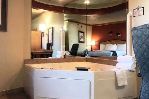 Suite - AmericInn Oswego