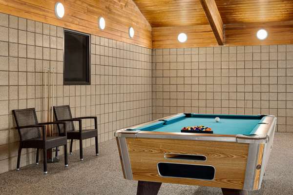 AmericInn by Wyndham Lincoln South