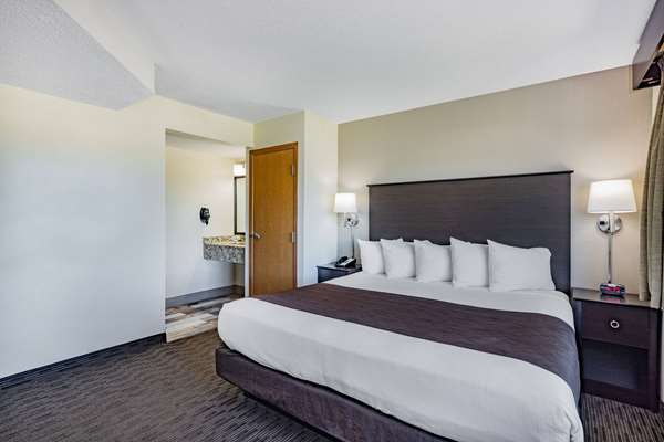 Suite - AmericInn Hotel & Suites Apple Valley