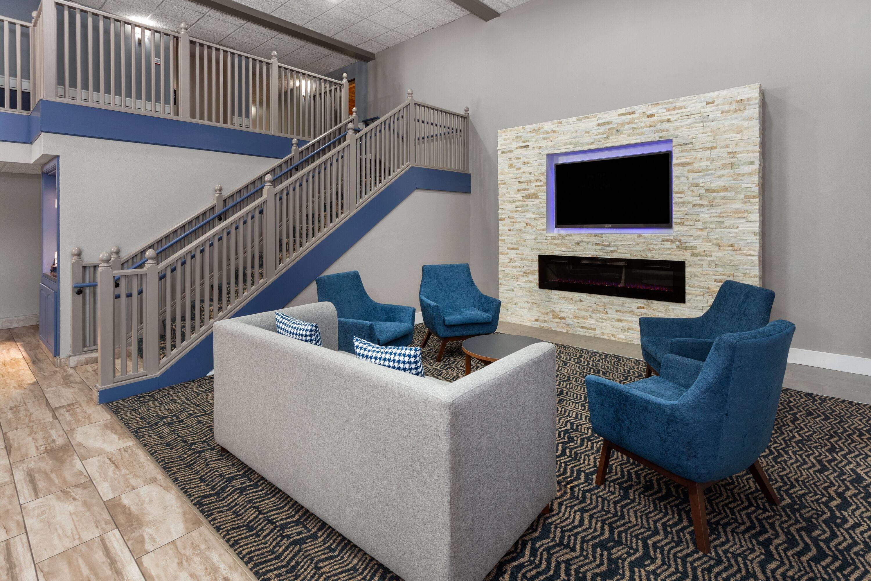 Lobby | AmericInn by Wyndham Appleton