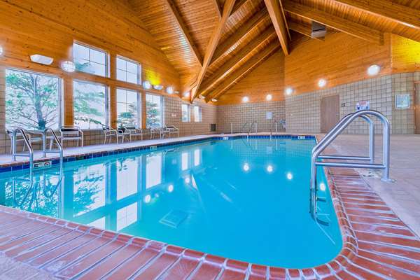 Pool - AmericInn Lodge & Suites Monmouth