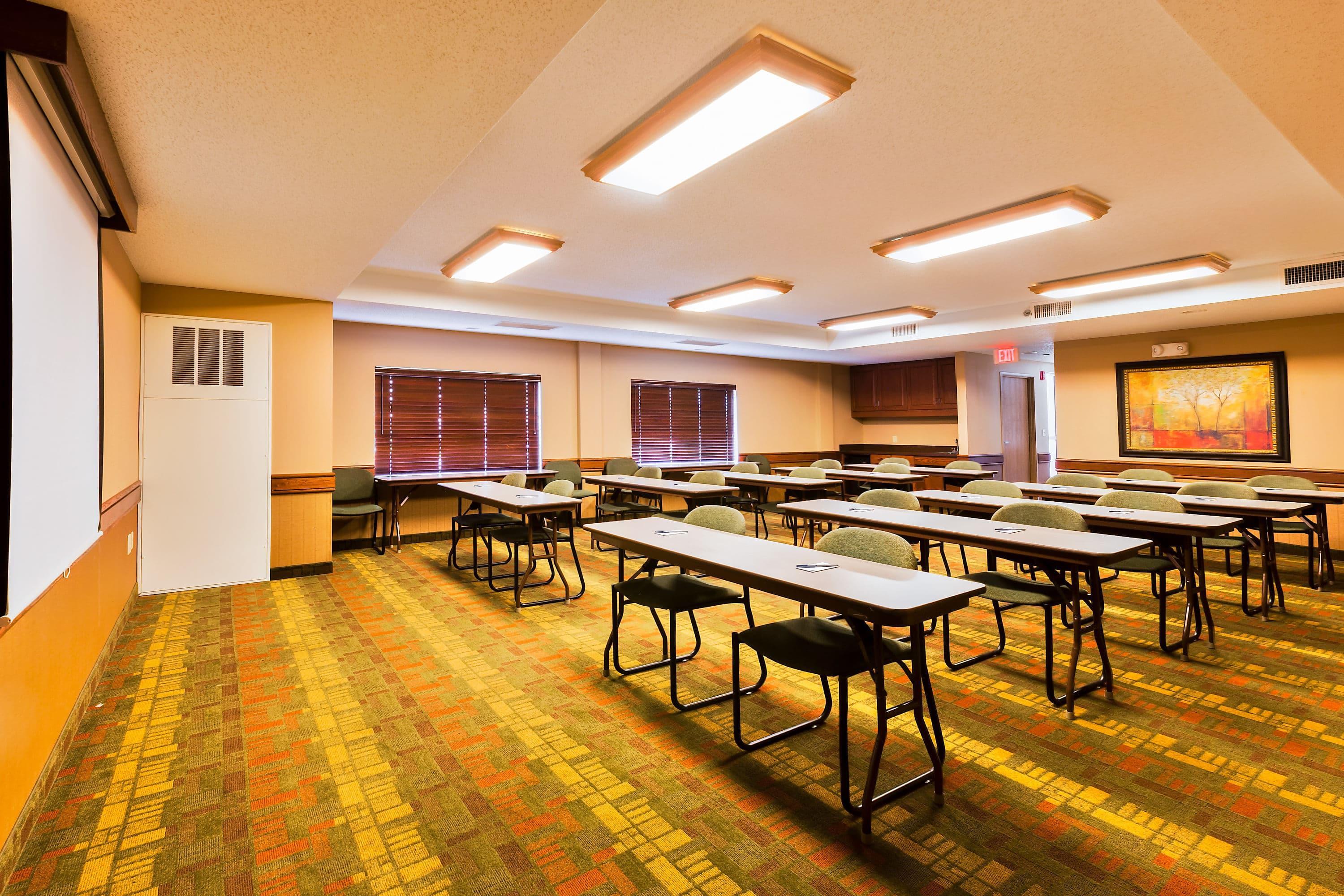 Meeting Room | AmericInn by Wyndham Monmouth