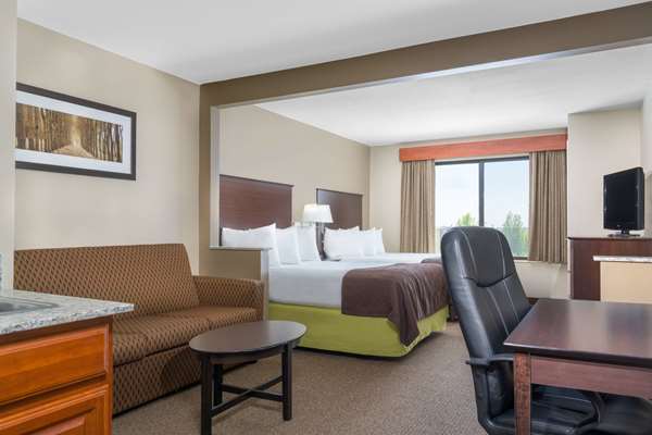 Suite - AmericInn Hotel & Suites Airport Rochester