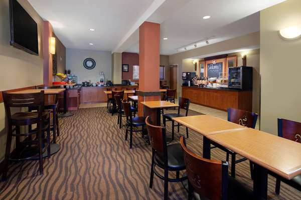 - AmericInn Hotel & Suites Airport Rochester