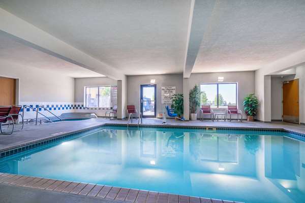 Pool - AmericInn Hotel & Suites Airport Rochester
