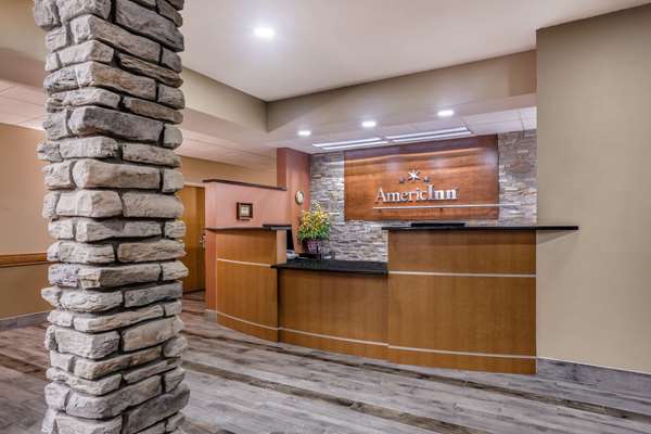 - AmericInn Hotel & Suites New Lisbon - I-90 & I-94, Exit 61