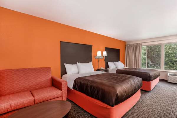 Suite - AmericInn Hotel & Suites New Lisbon - I-90 & I-94, Exit 61
