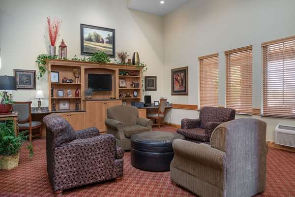 Conference Area - AmericInn Lodge & Suites Newton - I-80, Exit 168