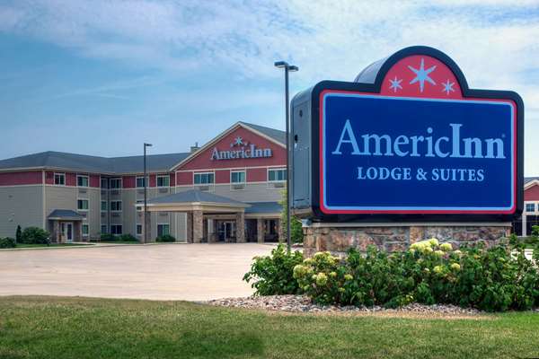 Exterior view - AmericInn Lodge & Suites Newton - I-80, Exit 168