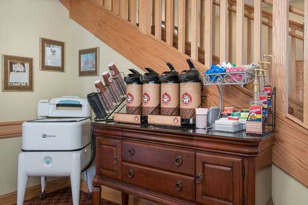  - AmericInn Lodge & Suites Newton - I-80, Exit 168