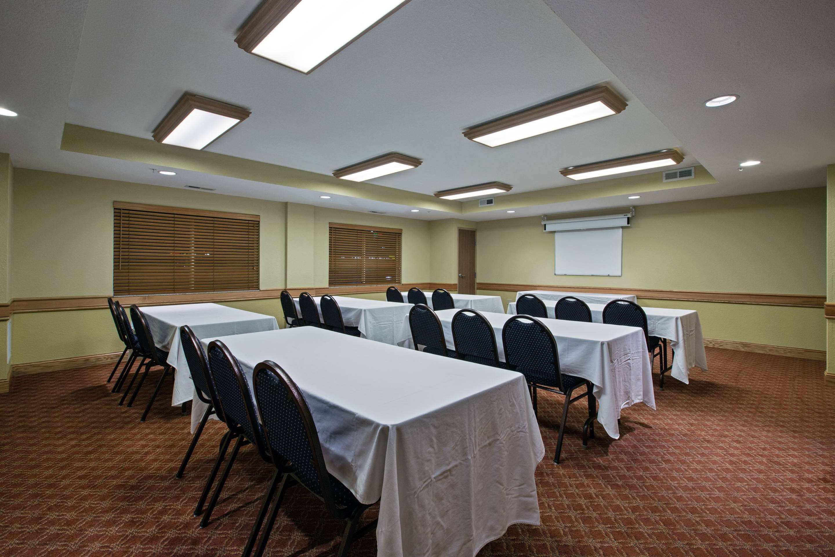 Meeting Room | AmericInn by Wyndham Newton