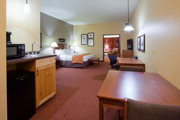 - AmericInn Hotel & Suites South Fargo - I-94, Exit 348