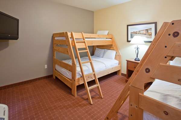  - AmericInn Hotel & Suites South Fargo - I-94, Exit 348