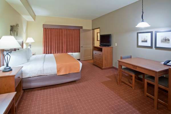  - AmericInn Hotel & Suites South Fargo - I-94, Exit 348