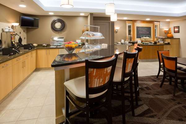  - AmericInn Hotel & Suites Waupun