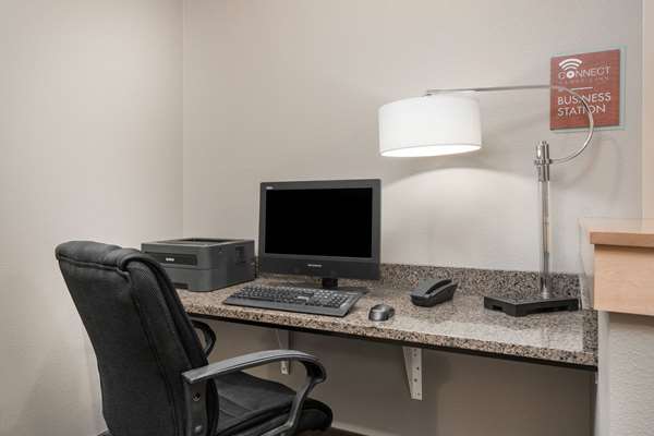 Conference Area - AmericInn Hotel & Suites Hartford
