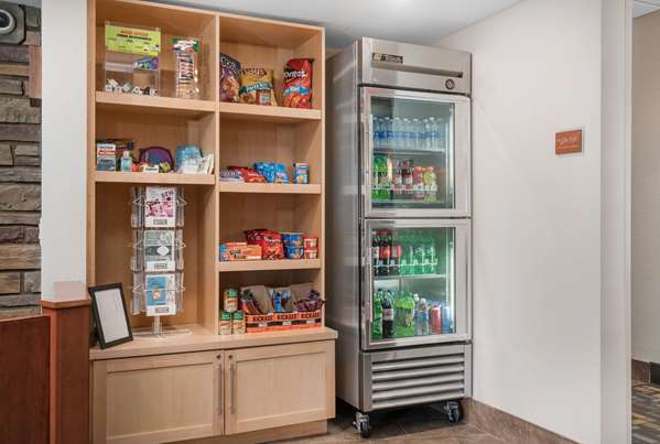  - AmericInn Hotel & Suites Hartford