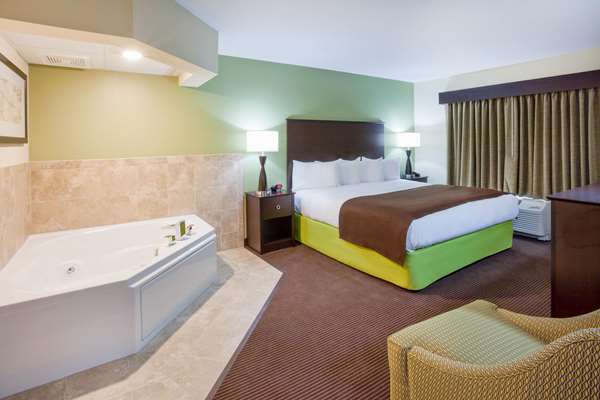 Suite - AmericInn Hotel & Suites Hartford
